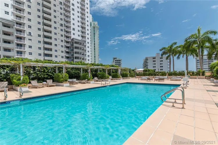 The Four Seasons Residences #45D image #22