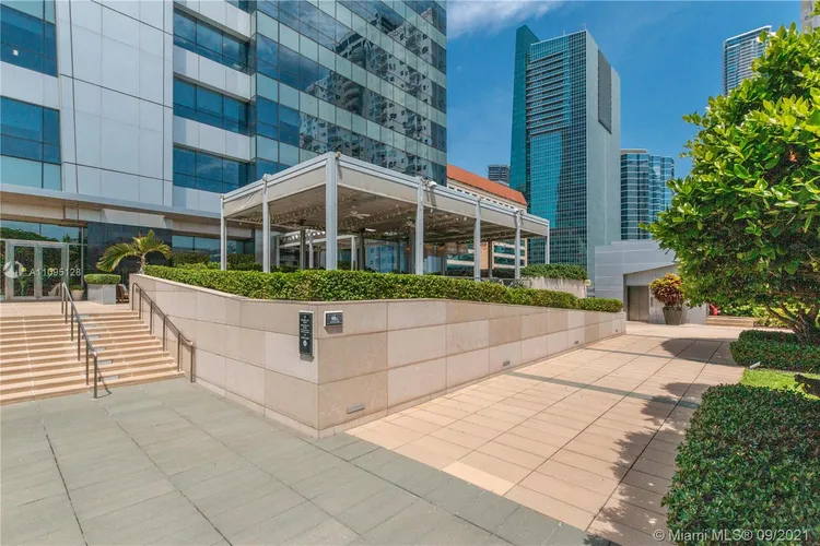 The Four Seasons Residences #45D image #33