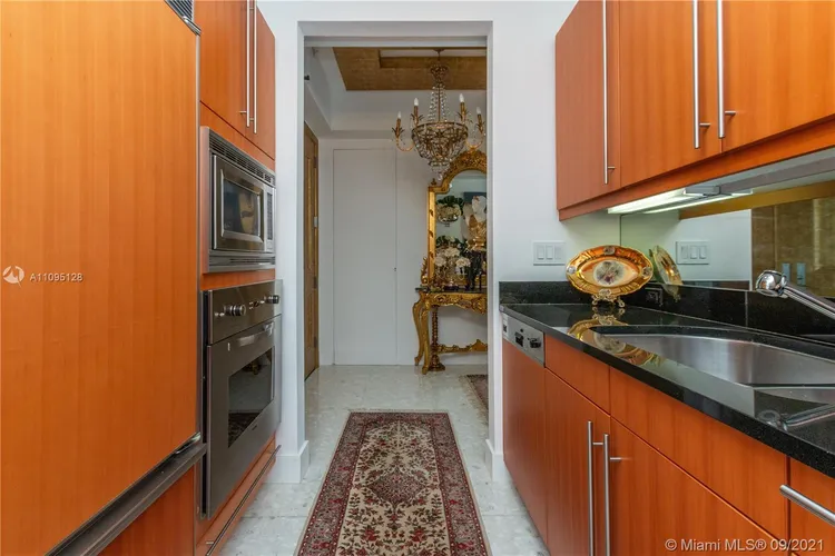 The Four Seasons Residences #45D image #6