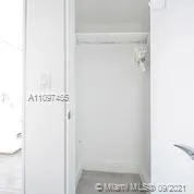 Mondrian #1003 image #6