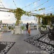 Mondrian #1003 image #9