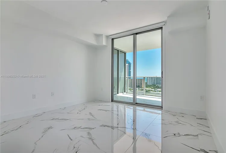 Parque Towers #5-1904 image #13