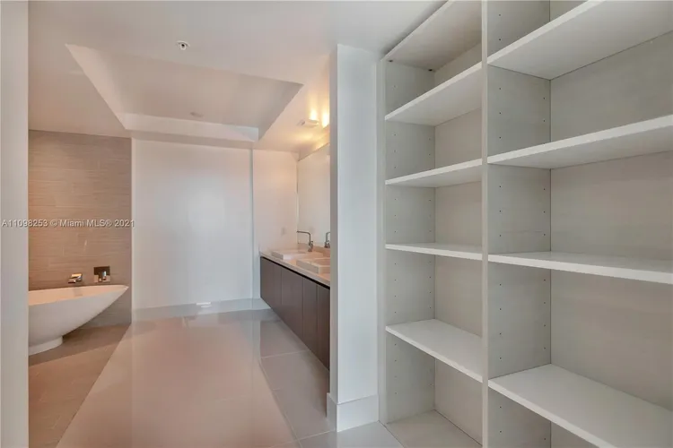 Parque Towers #5-1904 image #15