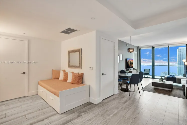 Hyde Midtown #2906 image #13