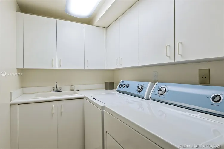 Oceania IV #PH46 image #22