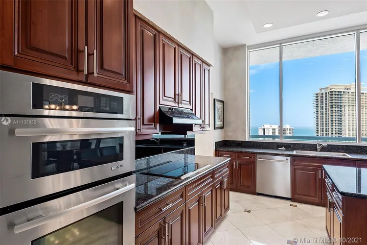 Oceania IV #PH46 image #6