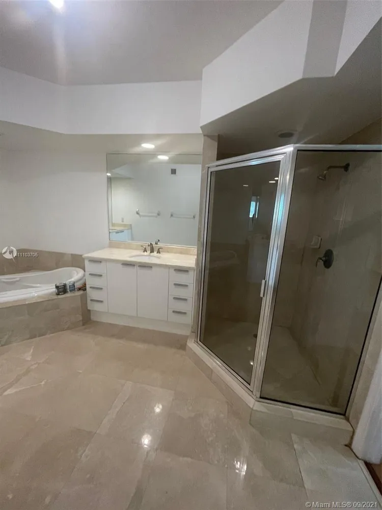 One Fifty One At Biscayne #704 image #15