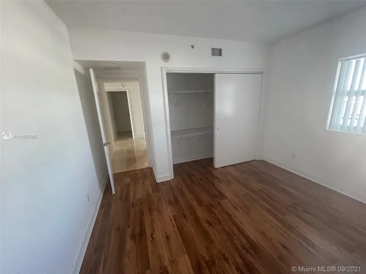 One Fifty One At Biscayne #704 image #8