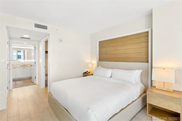 Hilton Q Club #1706 image #10
