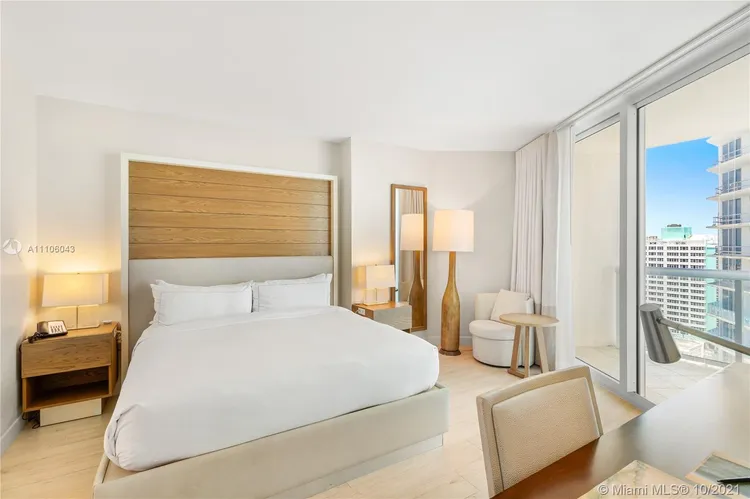 Hilton Q Club #1706 image #9