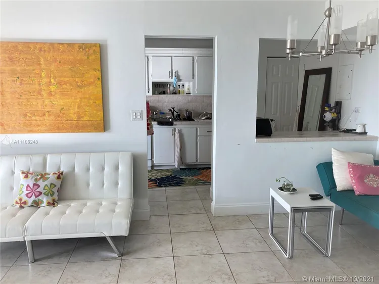 Burleigh House #1121 image #12