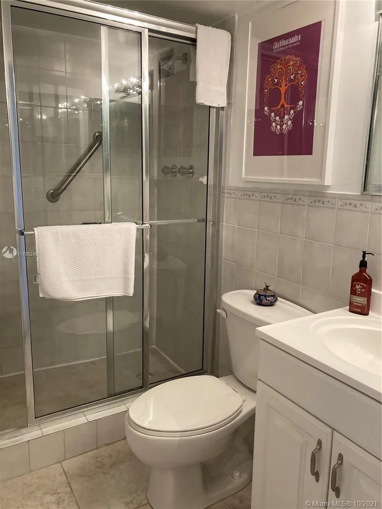 Burleigh House #1121 image #14