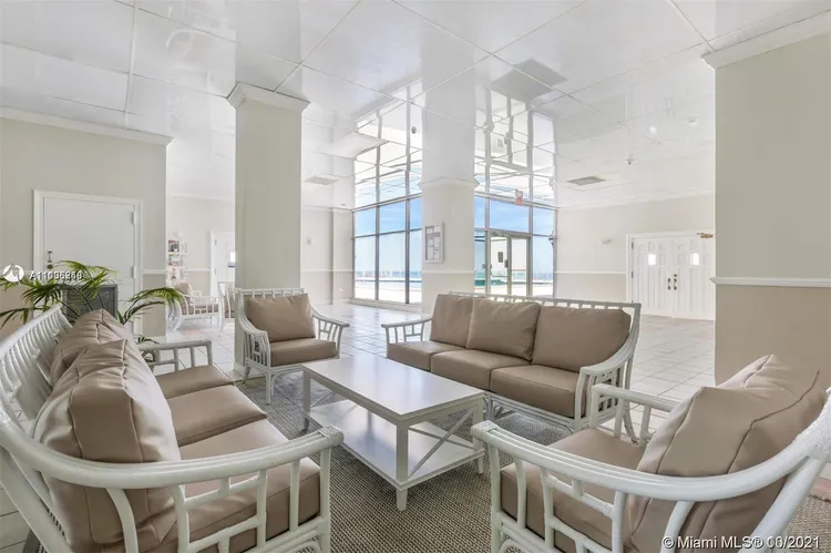 Burleigh House #1121 image #24