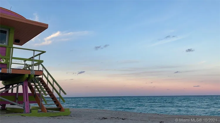 Burleigh House #1121 image #7