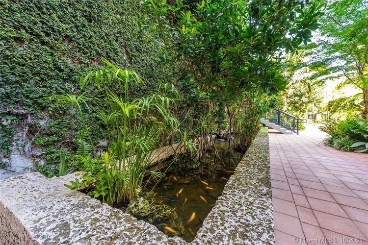 Parc Lofts #502 image #16