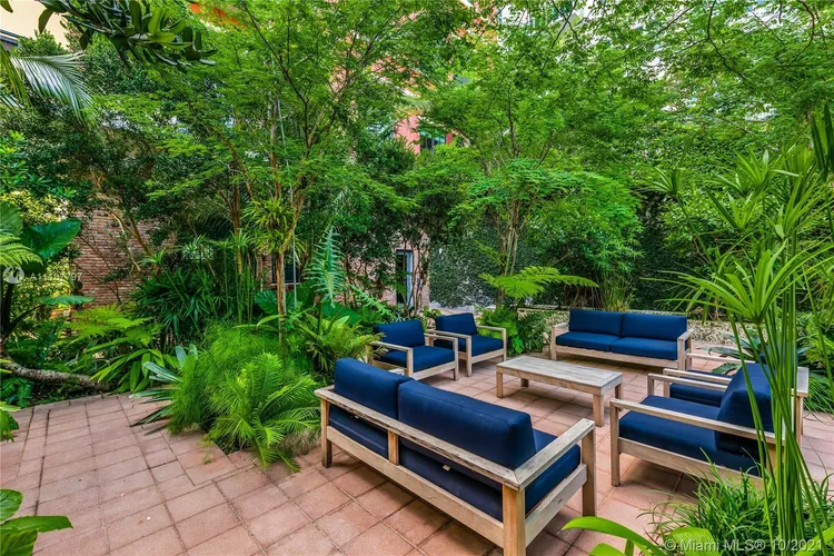 Parc Lofts #502 image #17