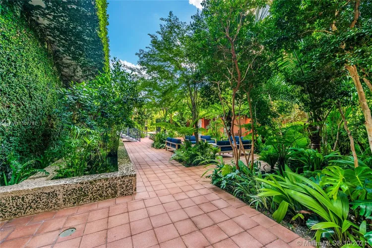 Parc Lofts #502 image #18