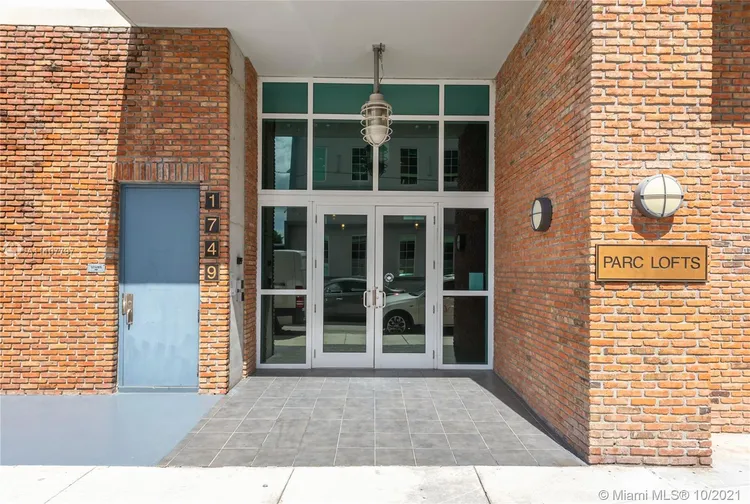 Parc Lofts #502 image #9