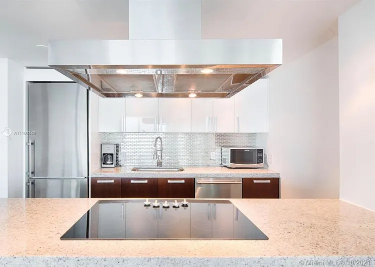 IOS on the Bay #405 image #12