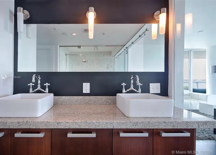 IOS on the Bay #405 image #8