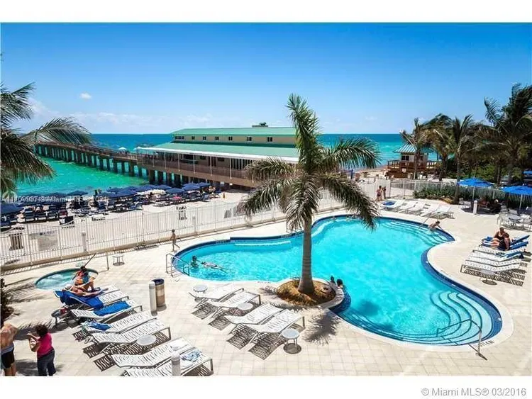 La Perla #1509 image #22