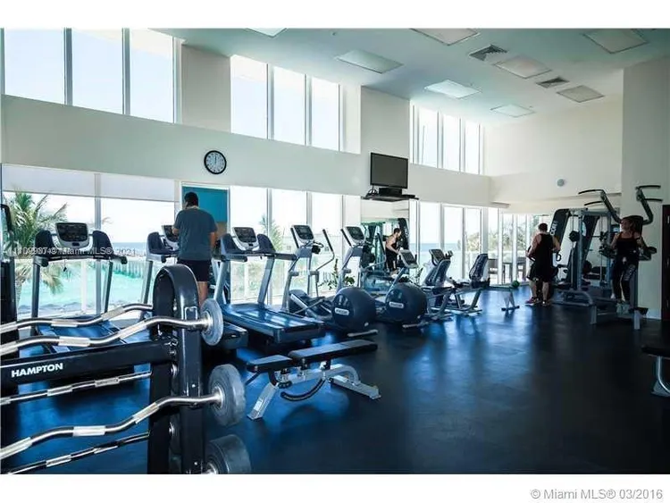 La Perla #1509 image #23