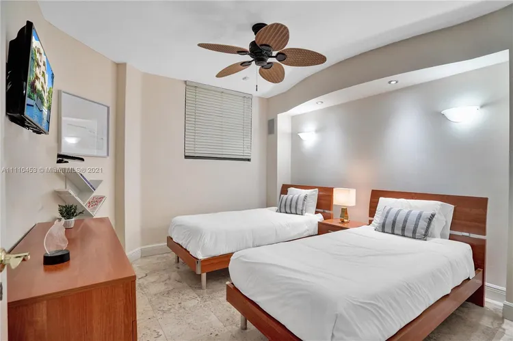 Key Colony IV Botanica #175 image #9