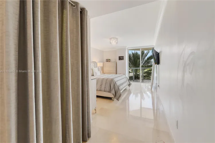 Mirage #5E image #20