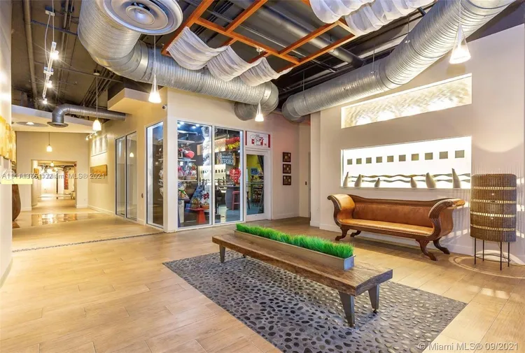 Neo Lofts #1612 image #15