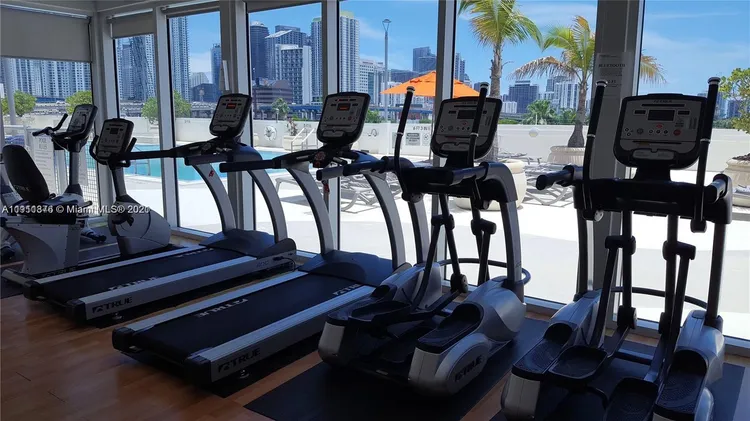 Neo Lofts #1612 image #17