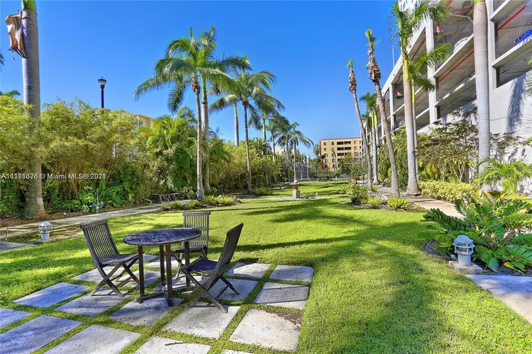 Neo Lofts #1612 image #21