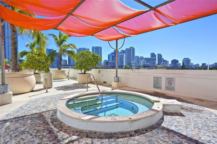 Neo Lofts #1612 image #24