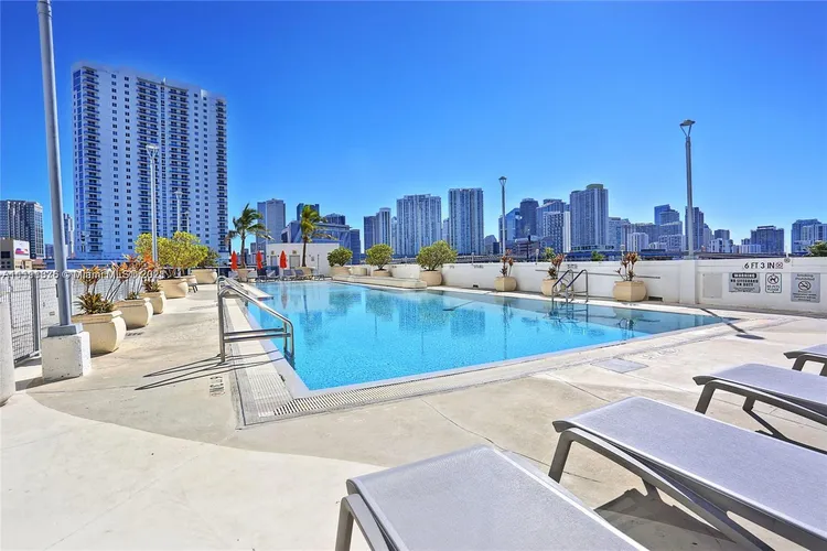 Neo Lofts #1612 image #25