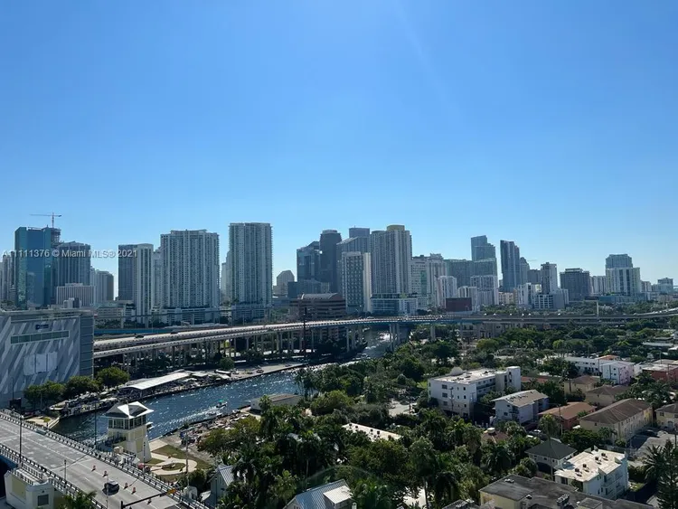 Neo Lofts #1612 image #30