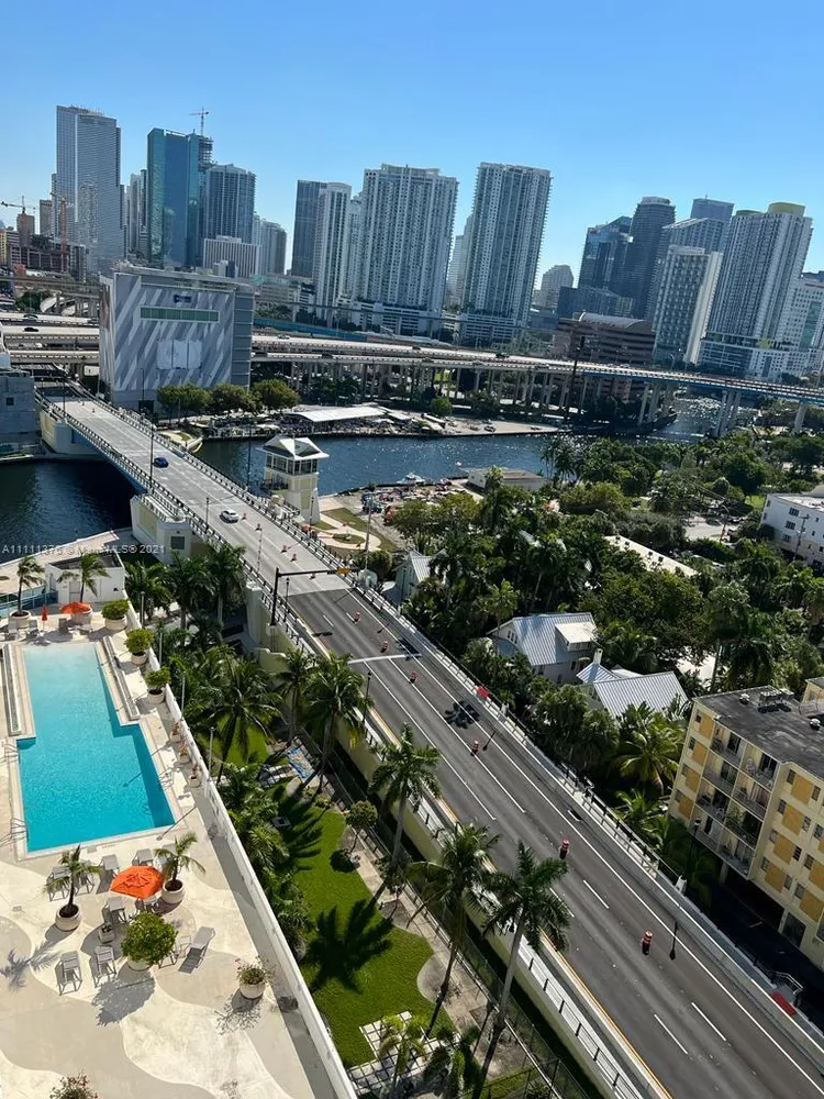 Neo Lofts #1612 image #32