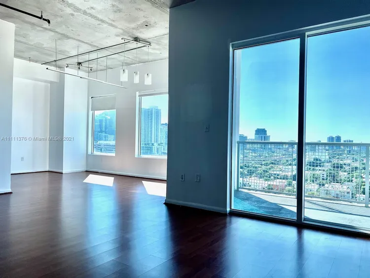 Neo Lofts #1612 image #6