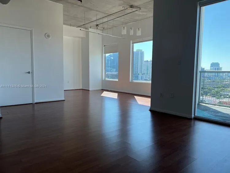 Neo Lofts #1612 image #7