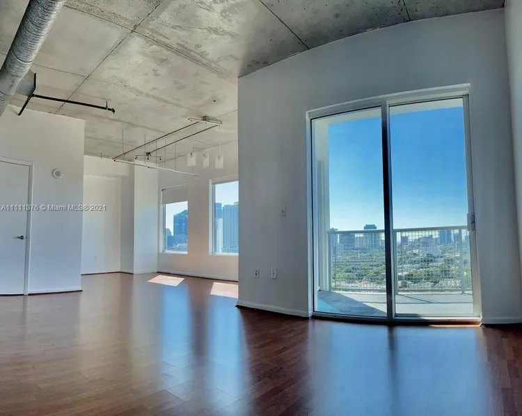 Neo Lofts #1612 image #8