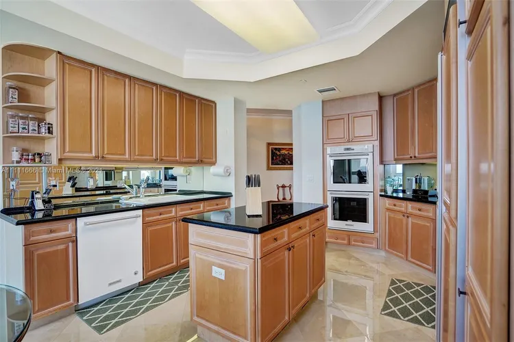 L'Hermitage North Tower #2309 image #14