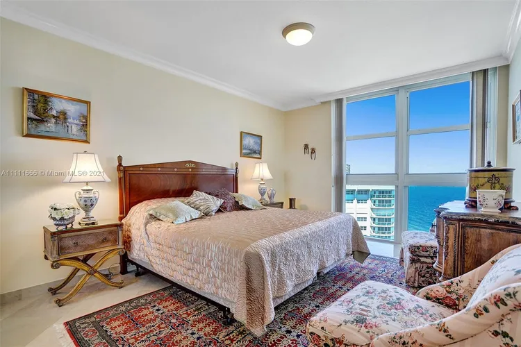 L'Hermitage North Tower #2309 image #22