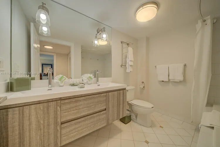 The Mutiny #910 image #13