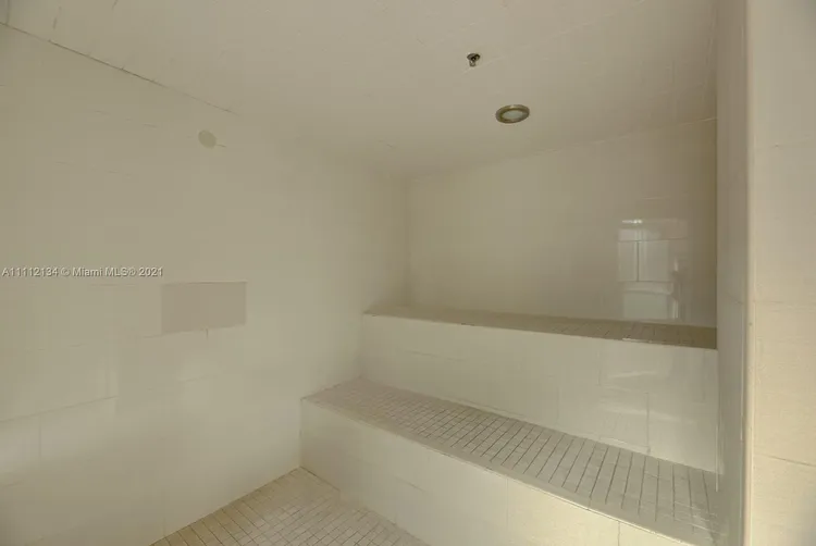 The Mutiny #910 image #26