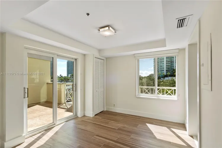 Courts at South Beach #10020 image #15