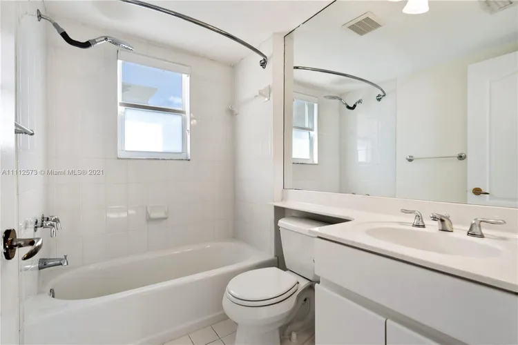 Courts at South Beach #10020 image #26