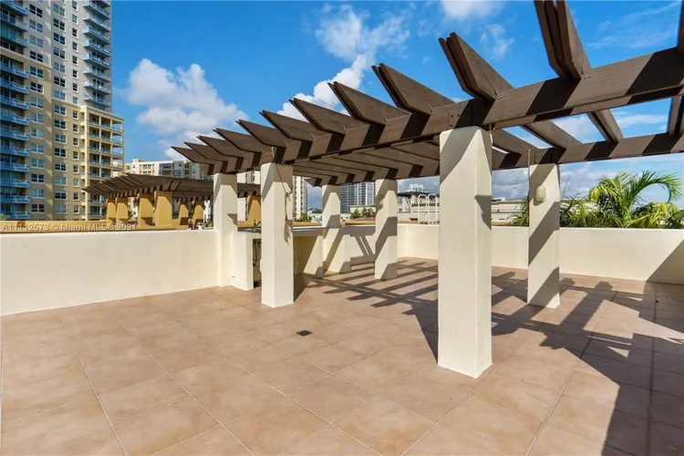 Courts at South Beach #10020 image #6