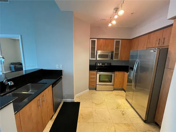 360 Condo #PH3 image #6