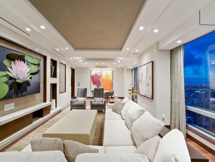 The Four Seasons Residences #PH1 image #40