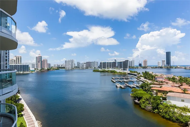 Bella Mare #1105 image #13