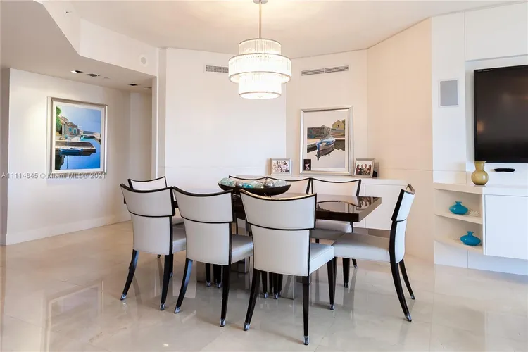 Bella Mare #1105 image #9