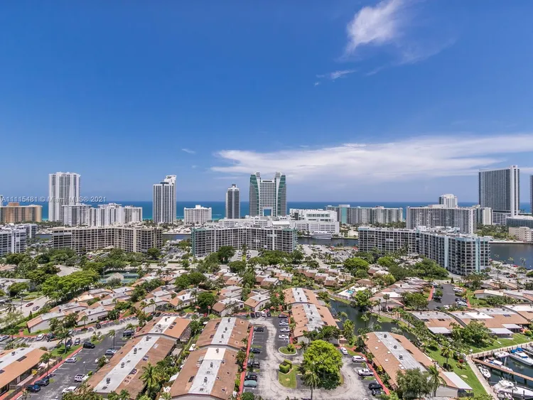 Olympus Towers and Marina #2501 image #27